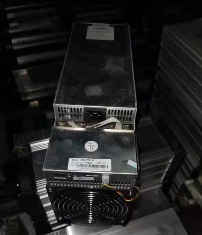 52 J/MH Asic Whatsminer M32 66T 3312W 390 มม. * 155 มม. * 240 มม. ใช้พลังงานต่ำ